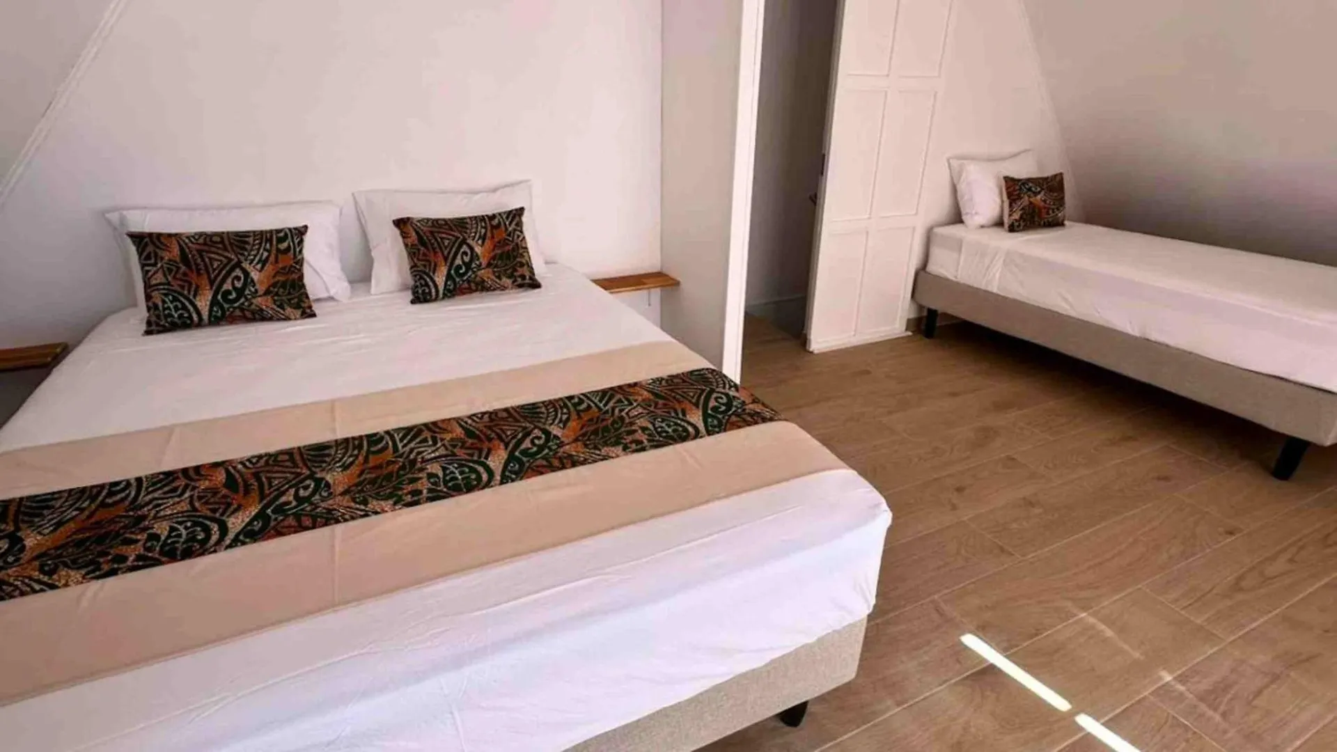 Moorea - Fare Manoa Mahana Hauru Tatil Evi